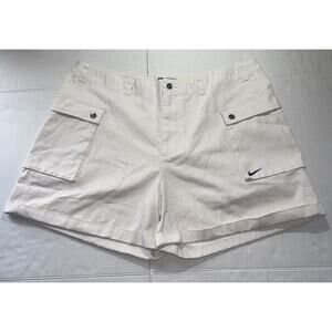 Nike Life Woven White Cargo Shorts Men's Size 40 Swoosh Nike Logo. Big Pockets